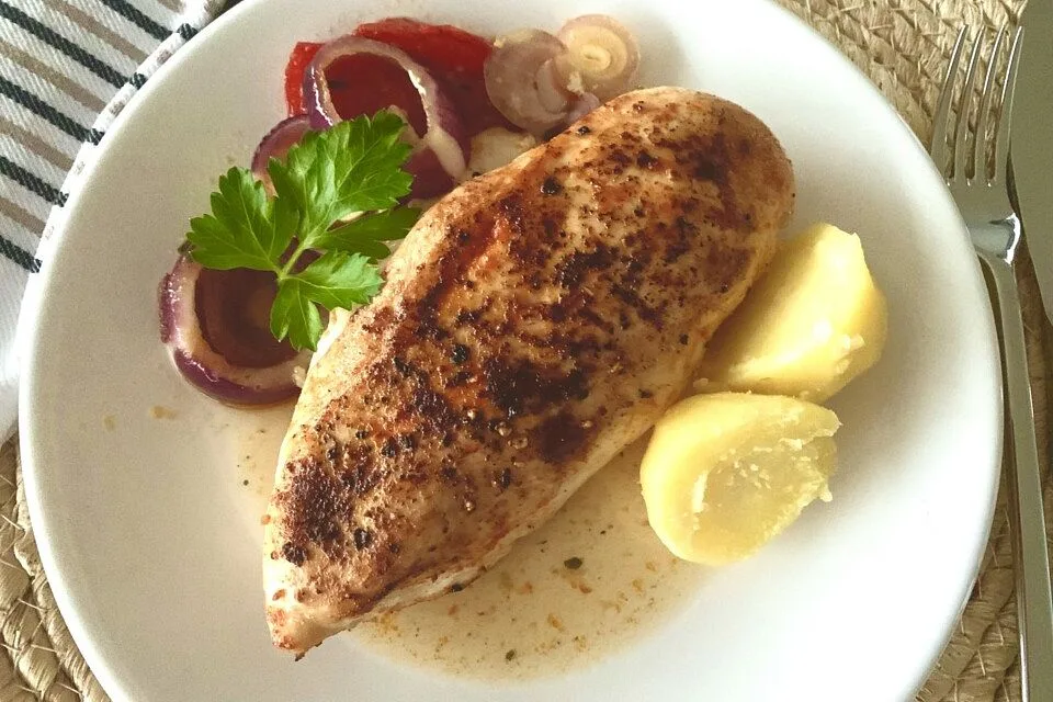 Saftige Hähnchenbrustfilets aus dem Backofen